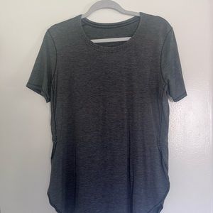 Lululemon t-shirt